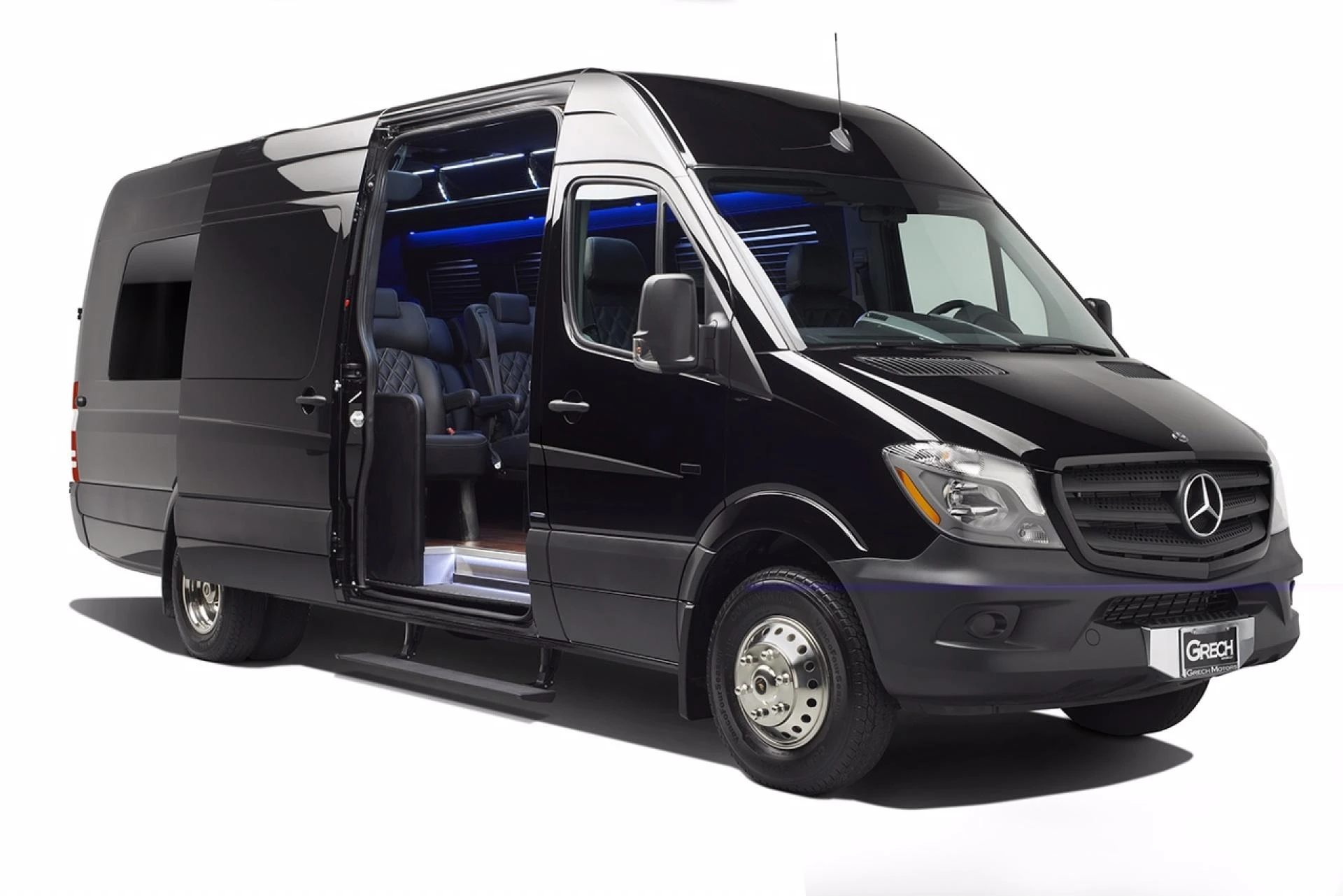 Trusted Airport Shuttle Service Orange County for Business and Leisure