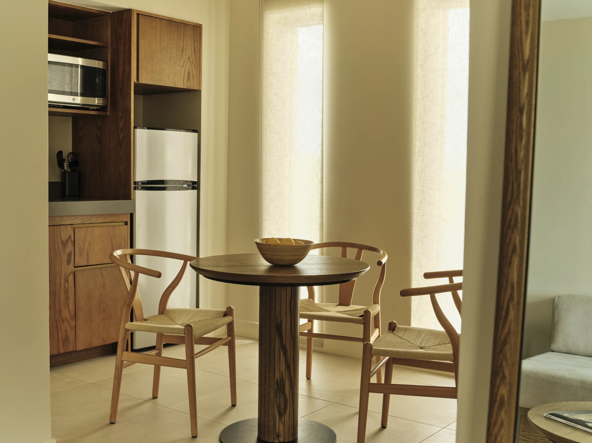 Romantic Getaways: The Best Hotel Rooms in Daytona Beach Florida for Couples 