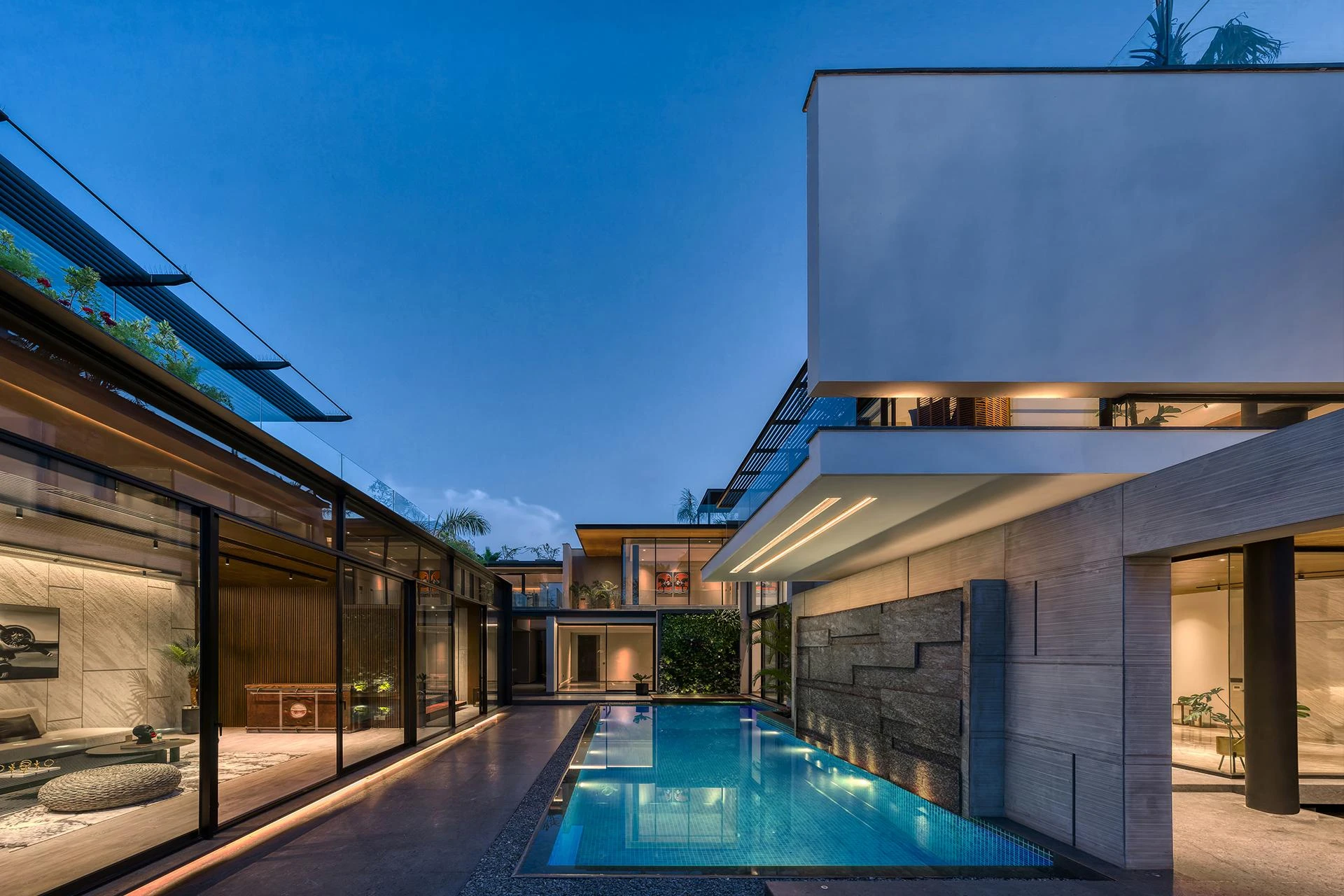 Top 10 Aluminium Window Brands in India (2025–26 Guide)