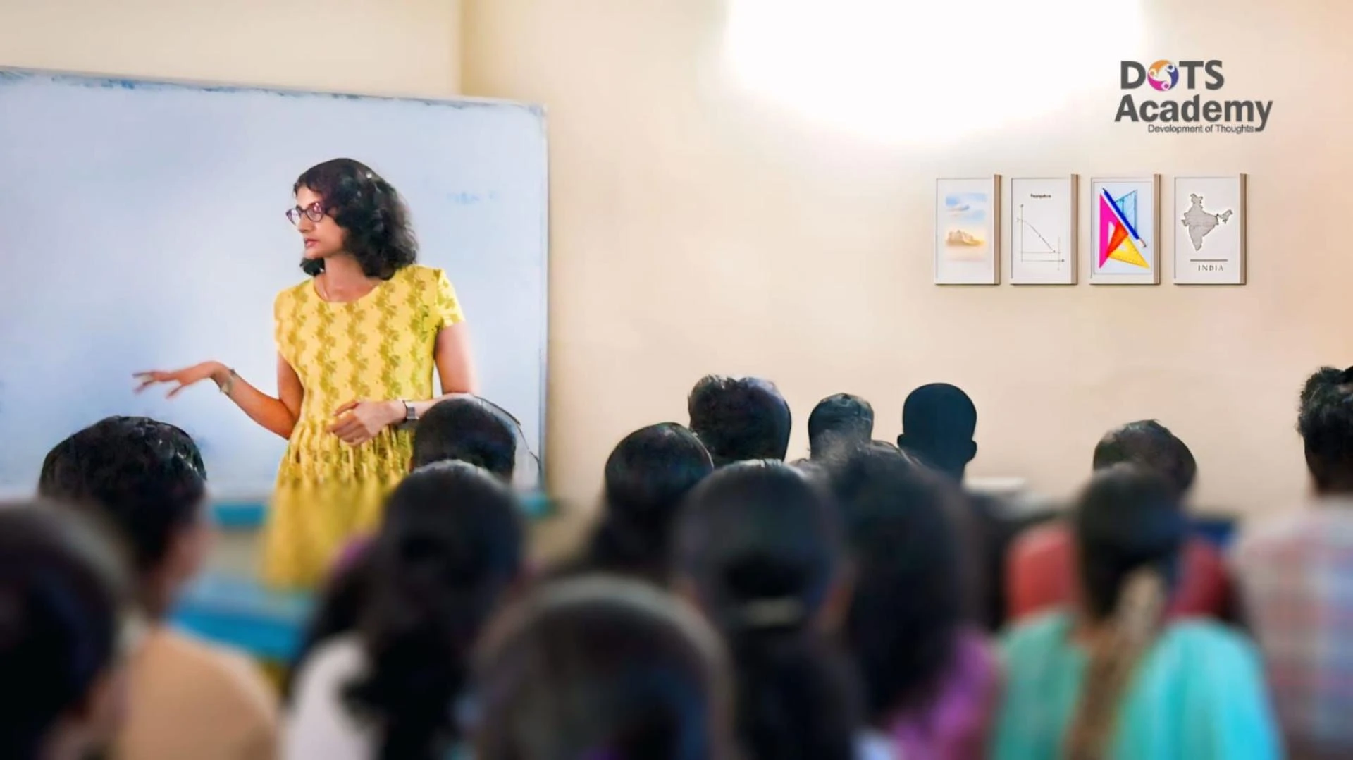 How to Prepare for Bank Exams While Working or Studying.