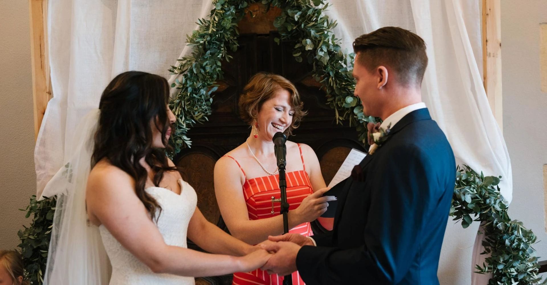 5 Signs You’ve Found the Perfect Wedding Officiant in NYC