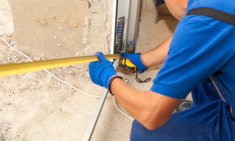 Cost of Garage Door Repair Long Island: What to Expect in 2025