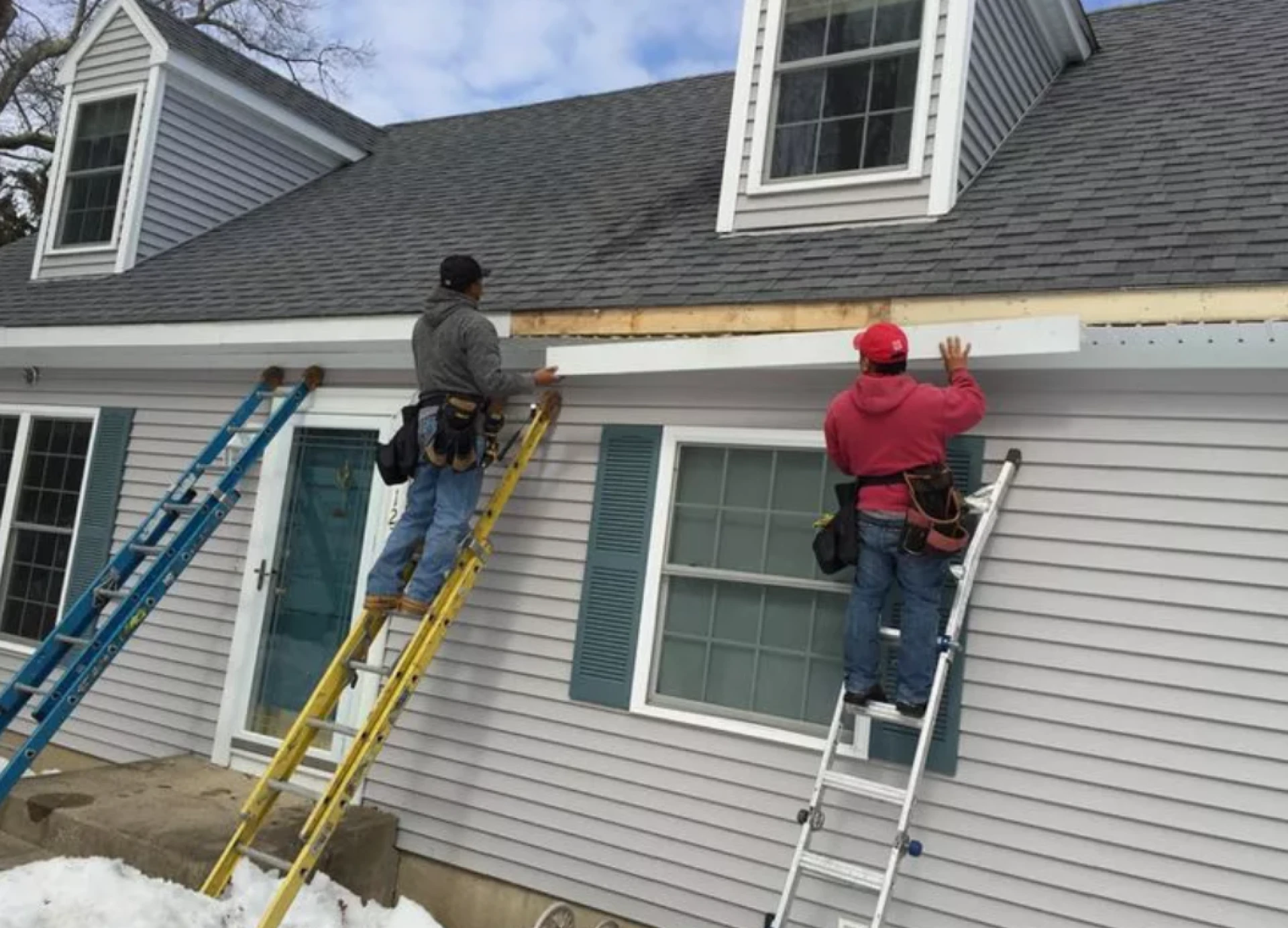 Siding Repair Guide: How to Fix and Maintain Your Home’s Siding