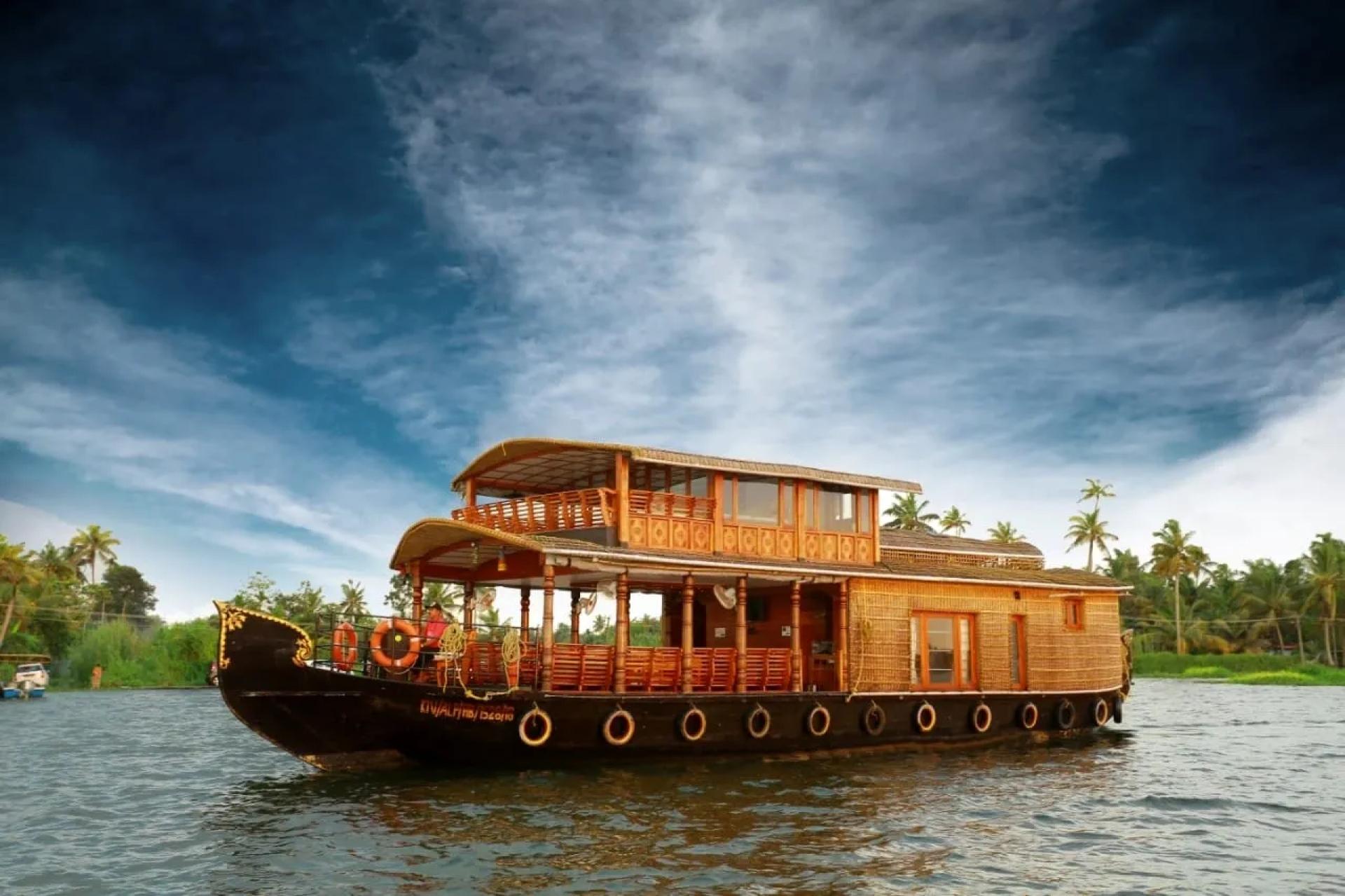 Top 10 houseboats in Alleppey