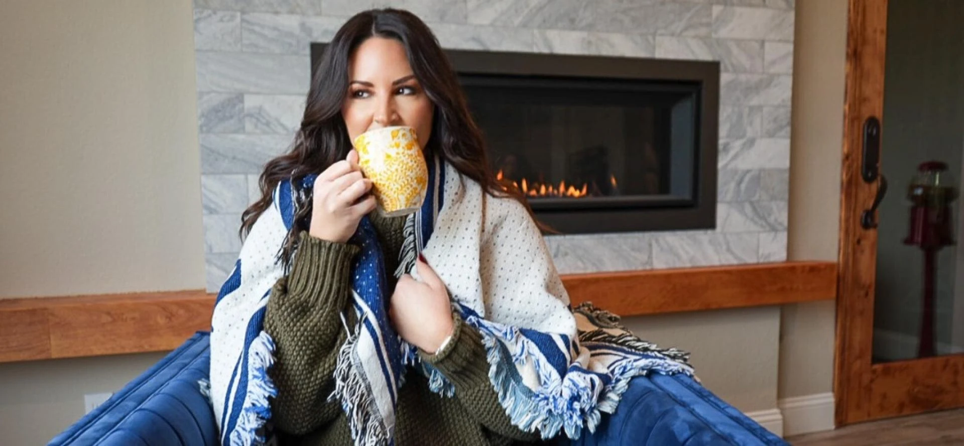 How To Transform Your Space with Cozy Throw Blankets