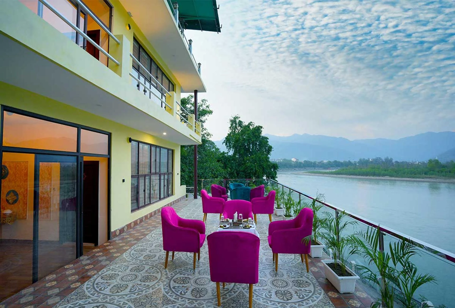 From Adventure to Relaxation: Resorts in Rishikesh for Every Mood