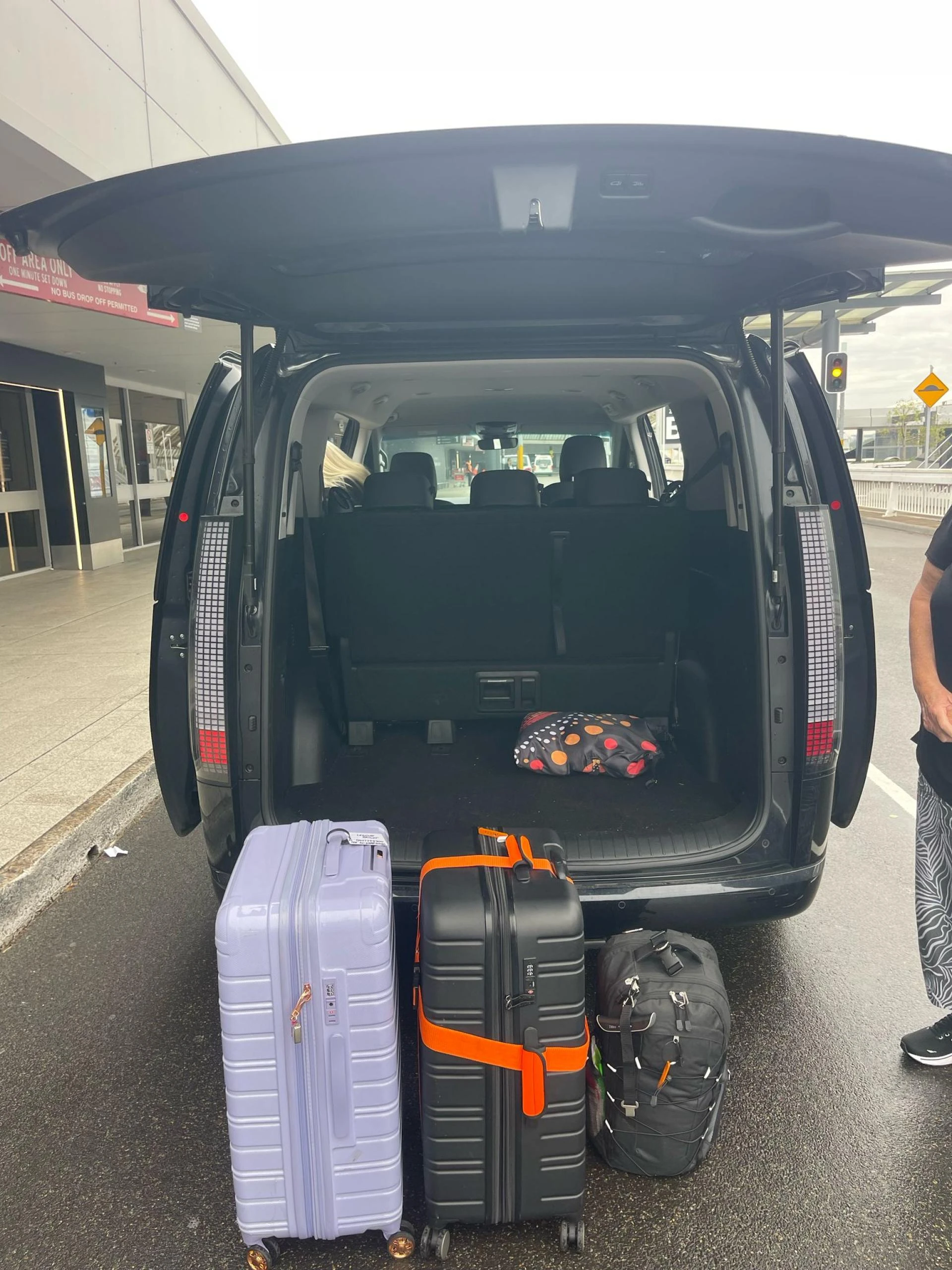 Seamless and Reliable Airport Transfers on the Central Coast