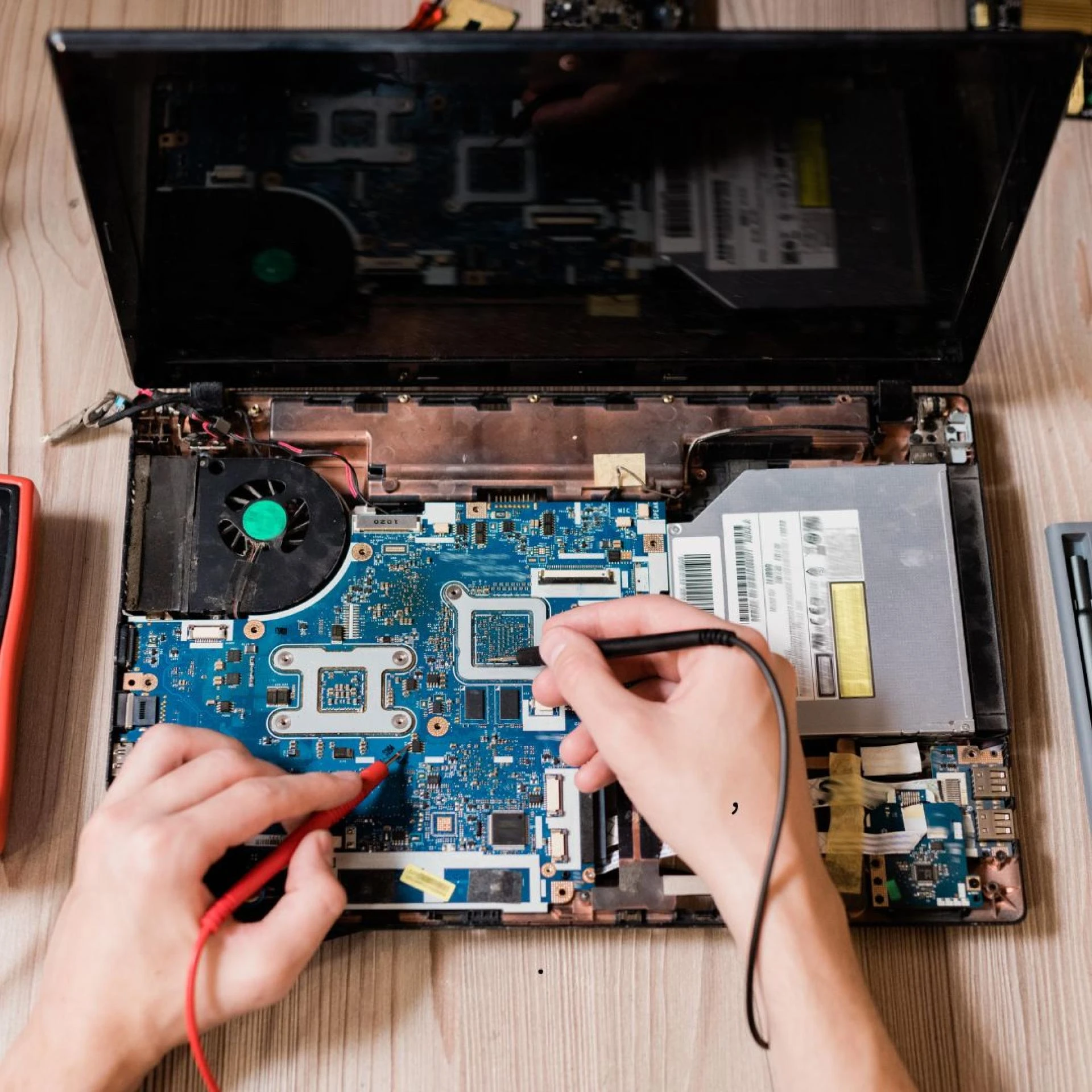 MacBook Motherboard Repair: Extend the Life of Your Device