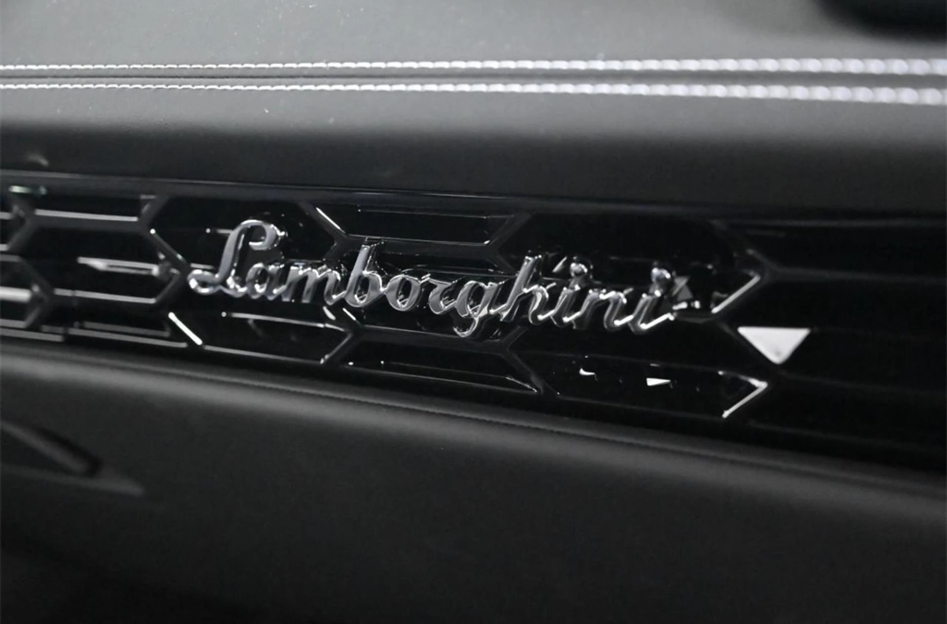 Why Should Entrepreneurs Rent Exotic Cars?