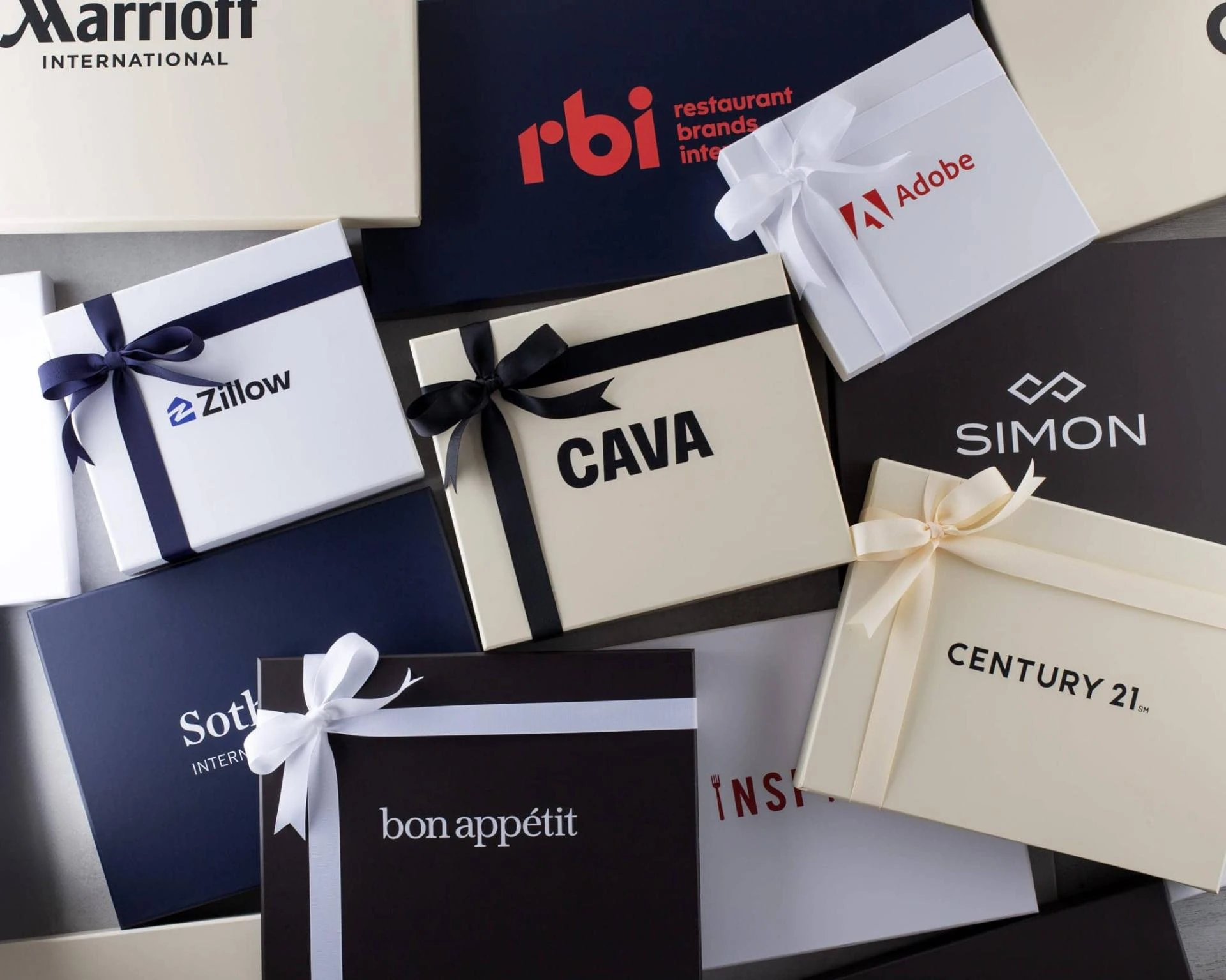How to Pick the Right Corporate Gifts That Reflect Your Brand?