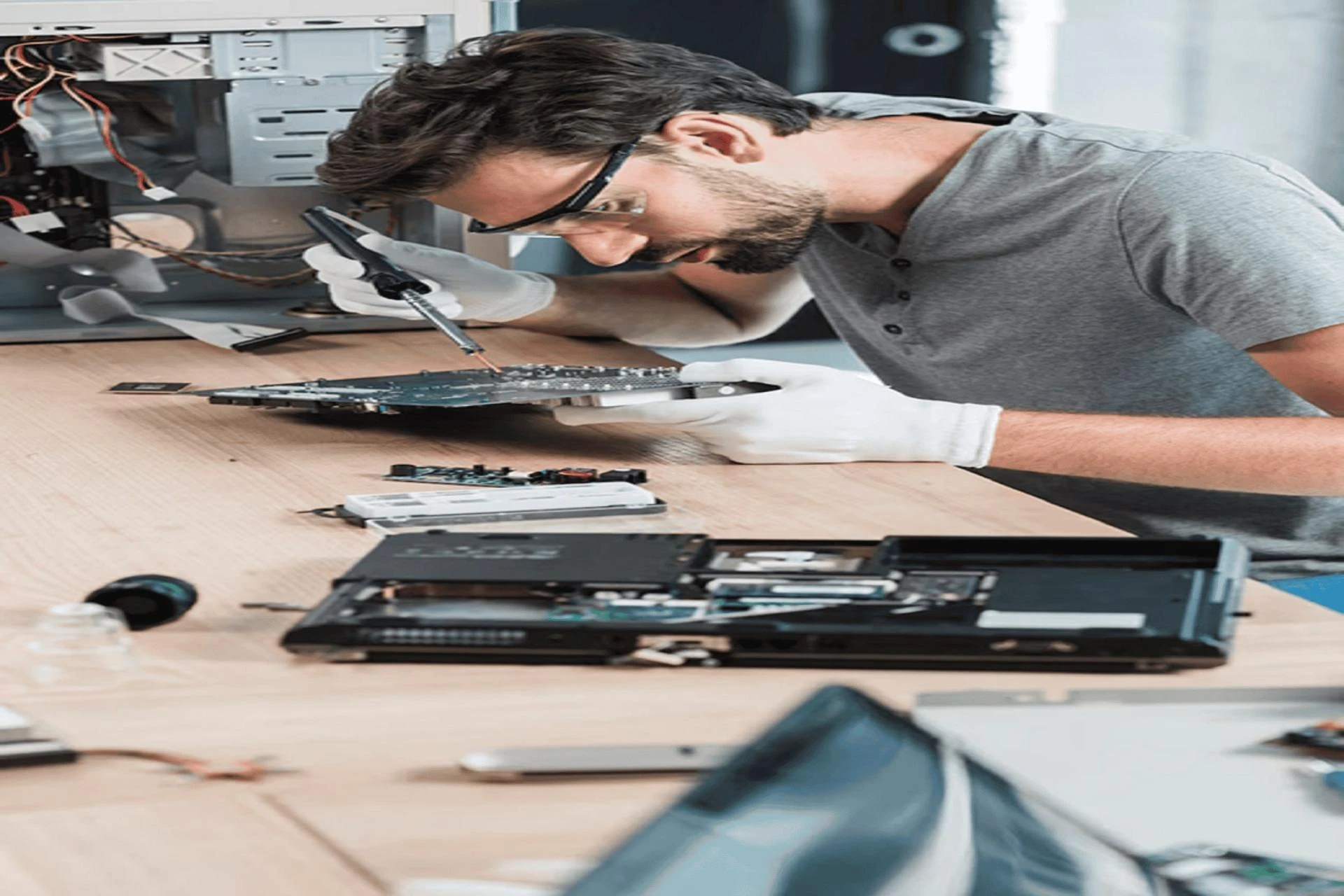 Professional Desktop Computer Repair Near Me – iGenie Repair