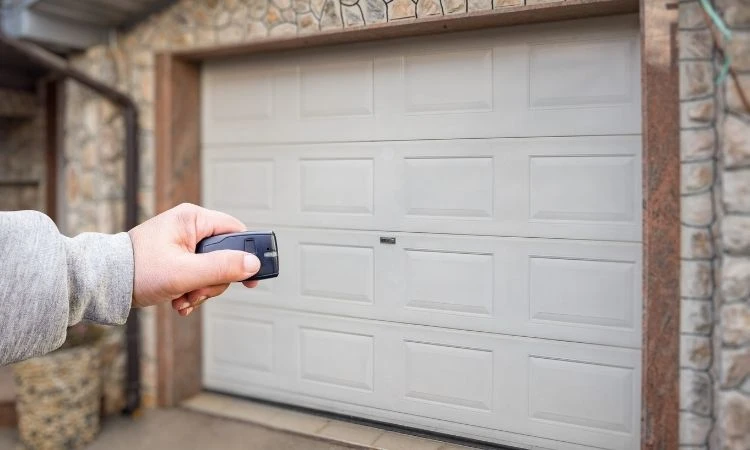 Garage Door Repair Bronx vs. Replacement – What’s the Right Choice?