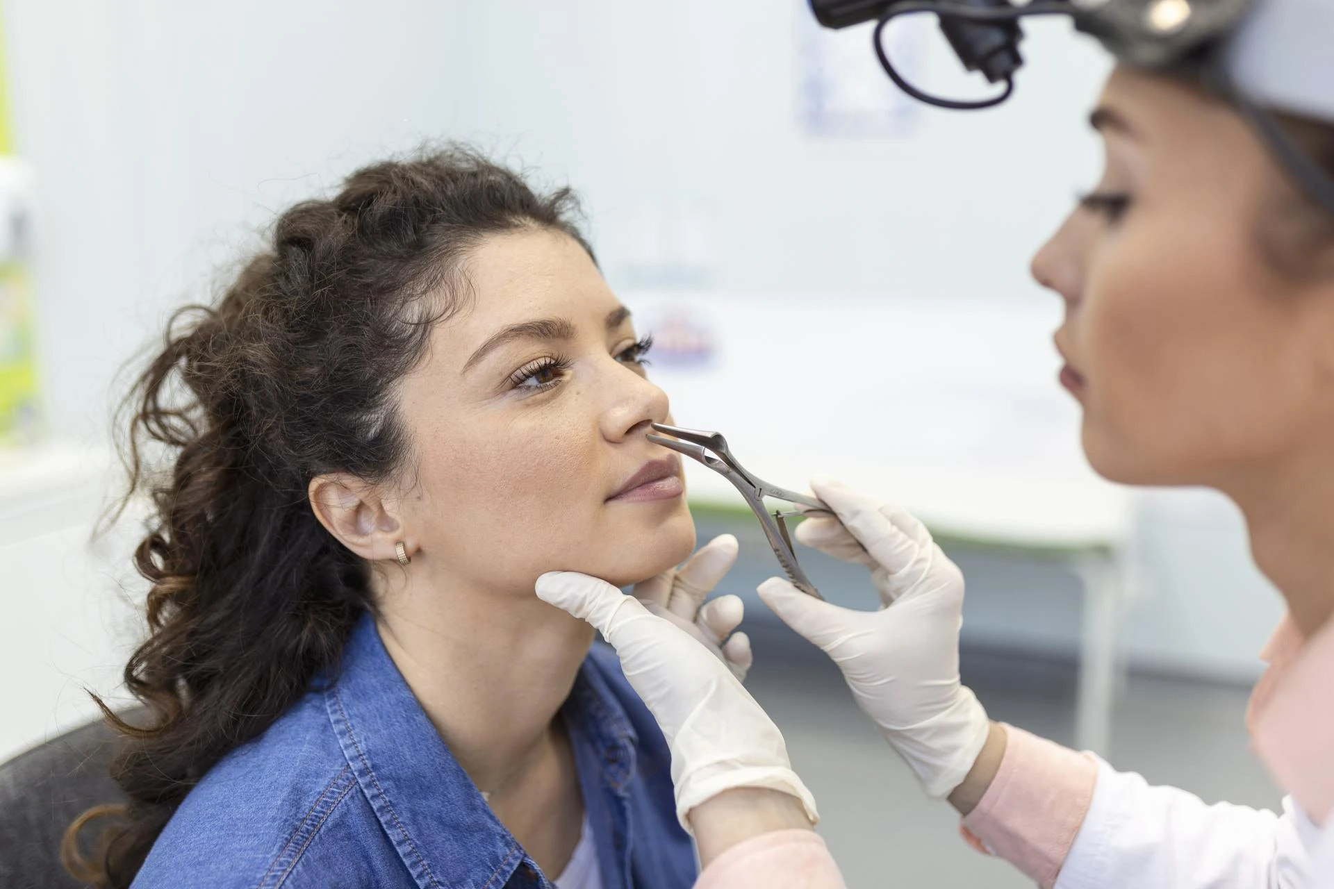 Top Benefits of Choosing Non Surgical Nose Reshaping