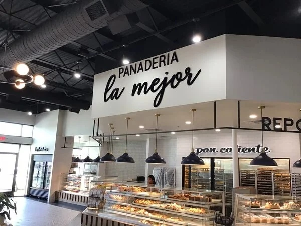 A Beginner’s Guide to Choosing the Right Dimensional Signs for Your Business