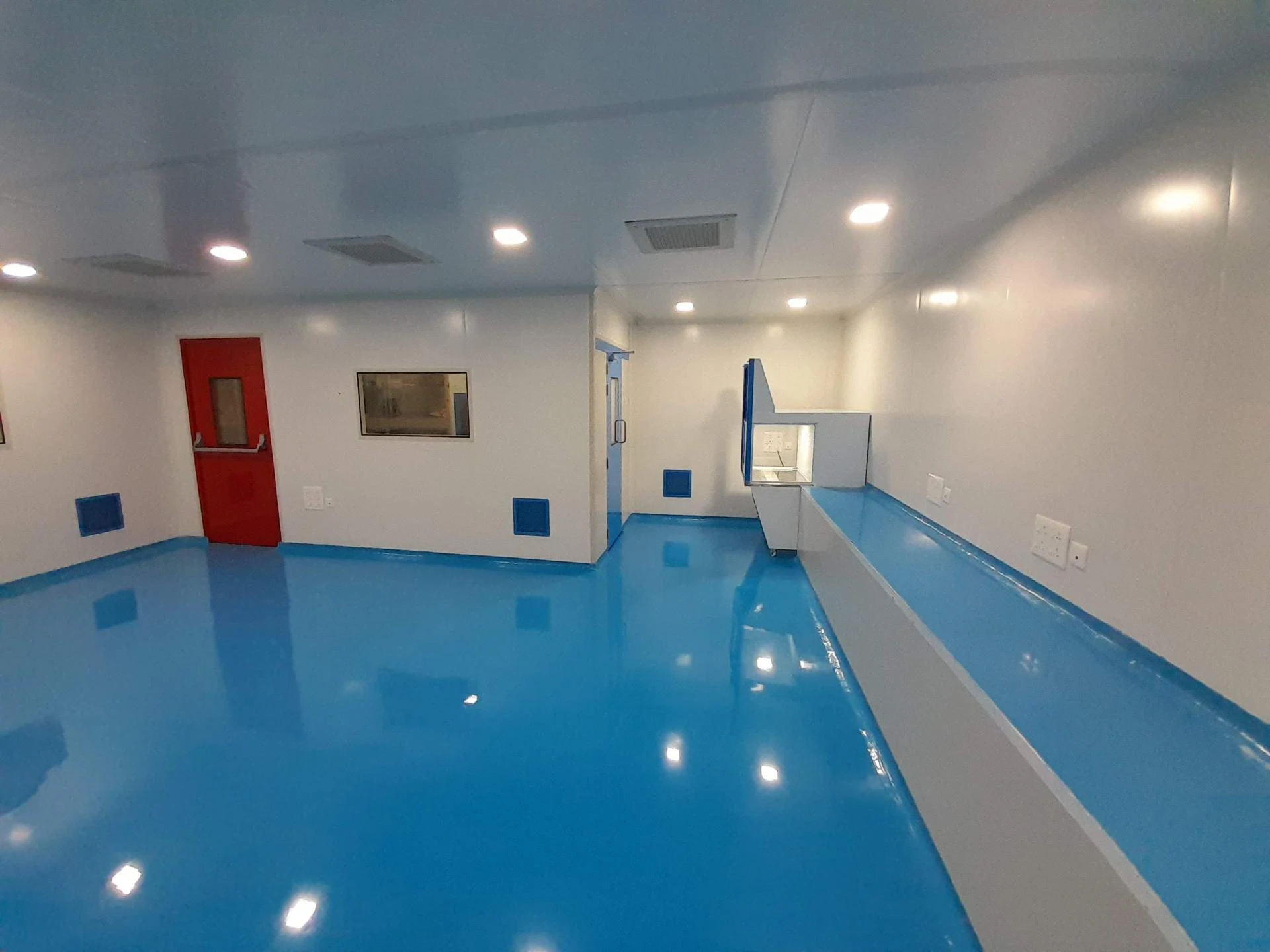 Beyond Installation: What Warranty, Spare Parts & Support Should a Clean Room Supplier Offer?