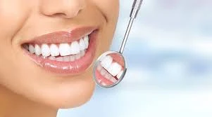 Seasonal Dental Care: Dentist Tips for Monsoon, Winter & Summer