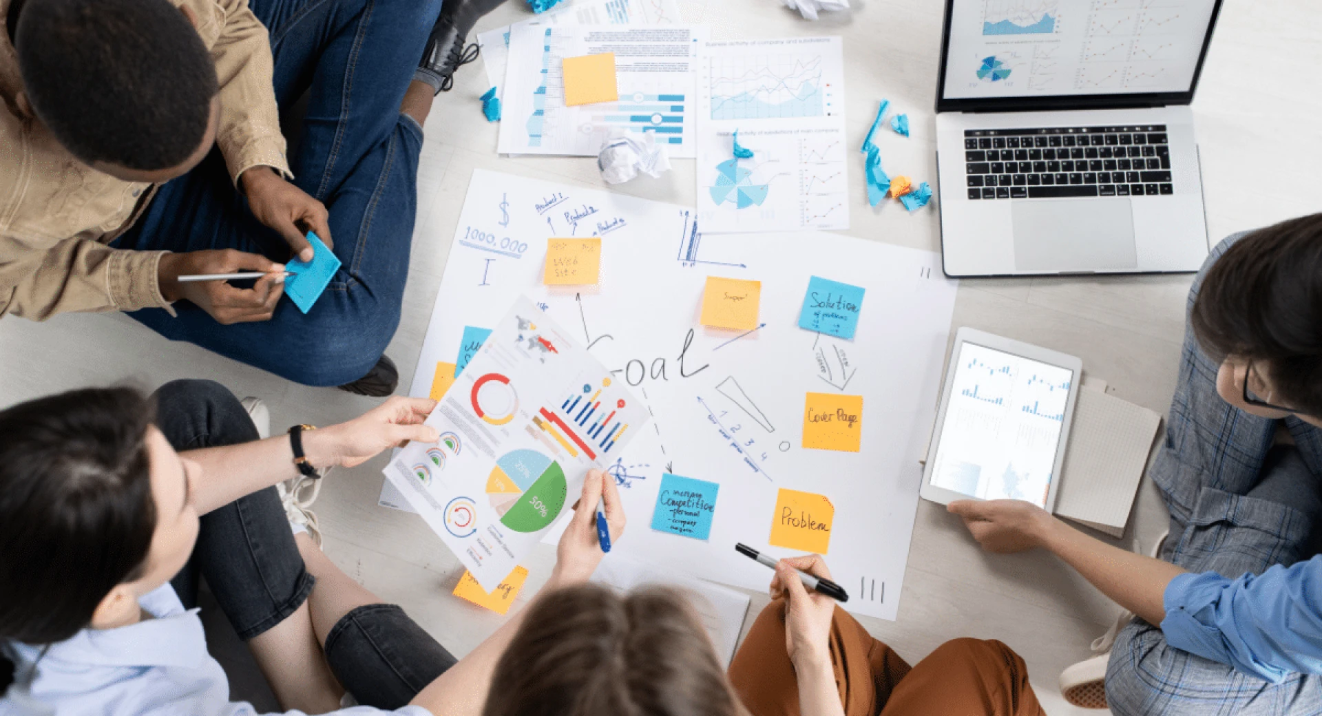 How to effectively balance human expertise and AI in project management