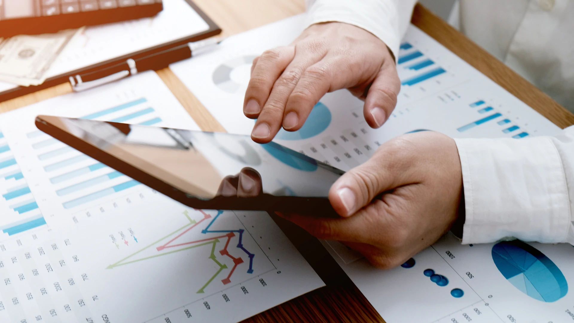 Why Your Dubai Business Needs Professional Accounting Services