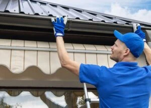 How Professional Siding Repair Service Prevents Costly Damage