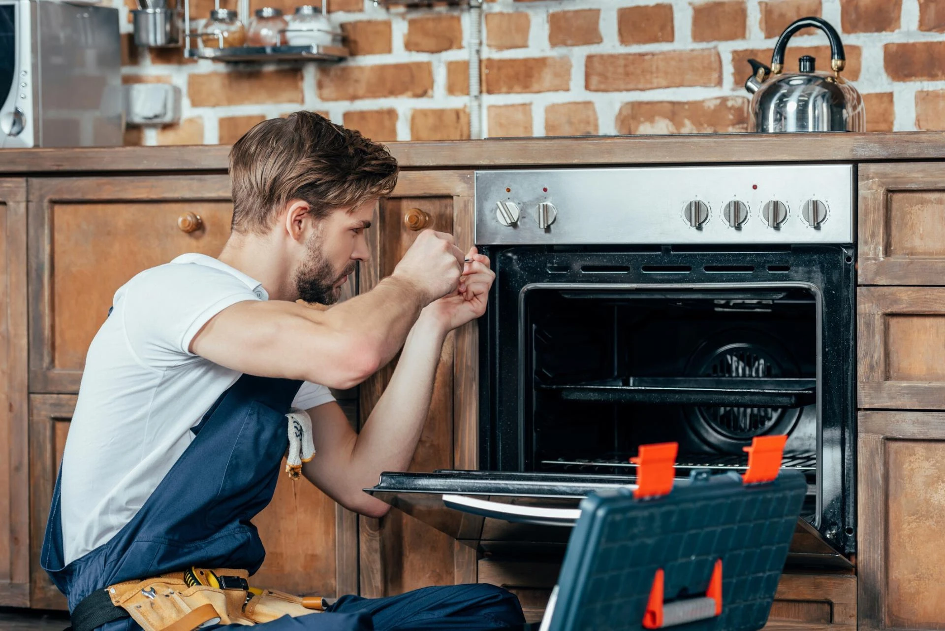 Appliance Repair Service Near Me: What to Expect from Professionals