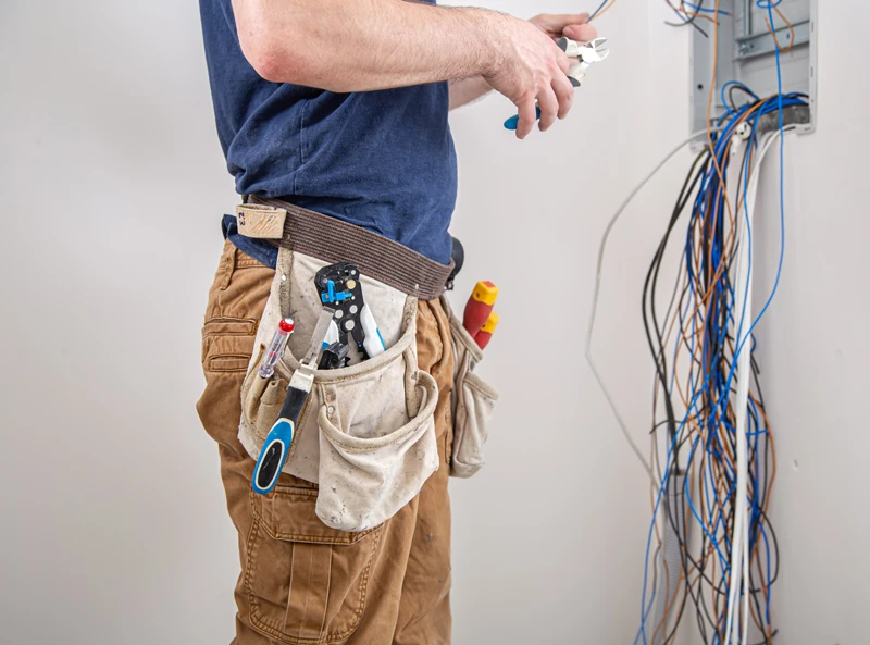 What Steps Does GSJ Electrical Take to Provide Quality Electrical Solutions?