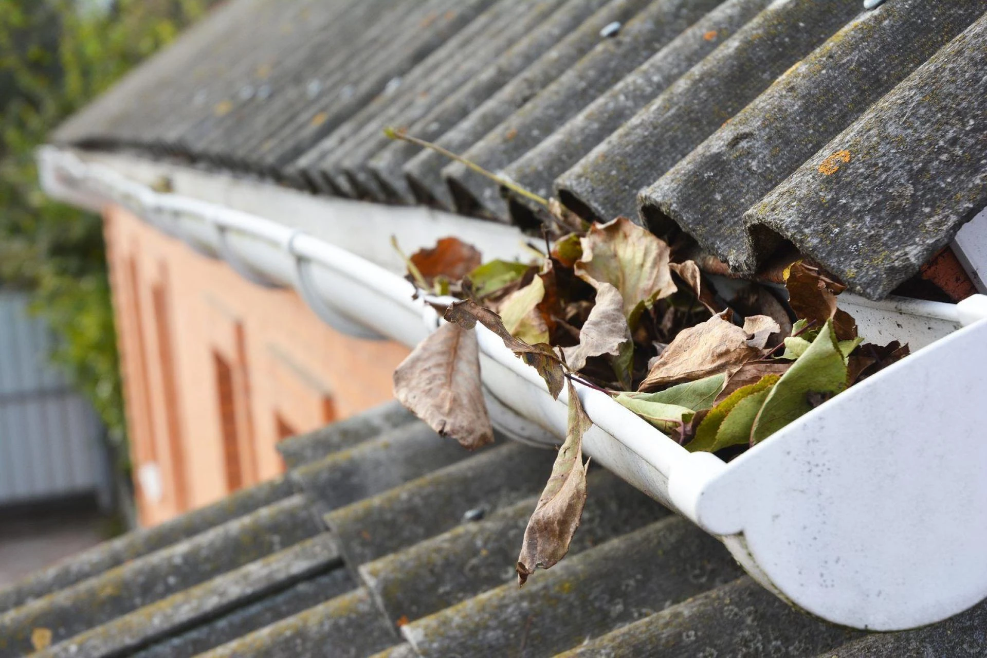 Gutter Cleaning Gaithersburg MD for a Healthier, Safer Home