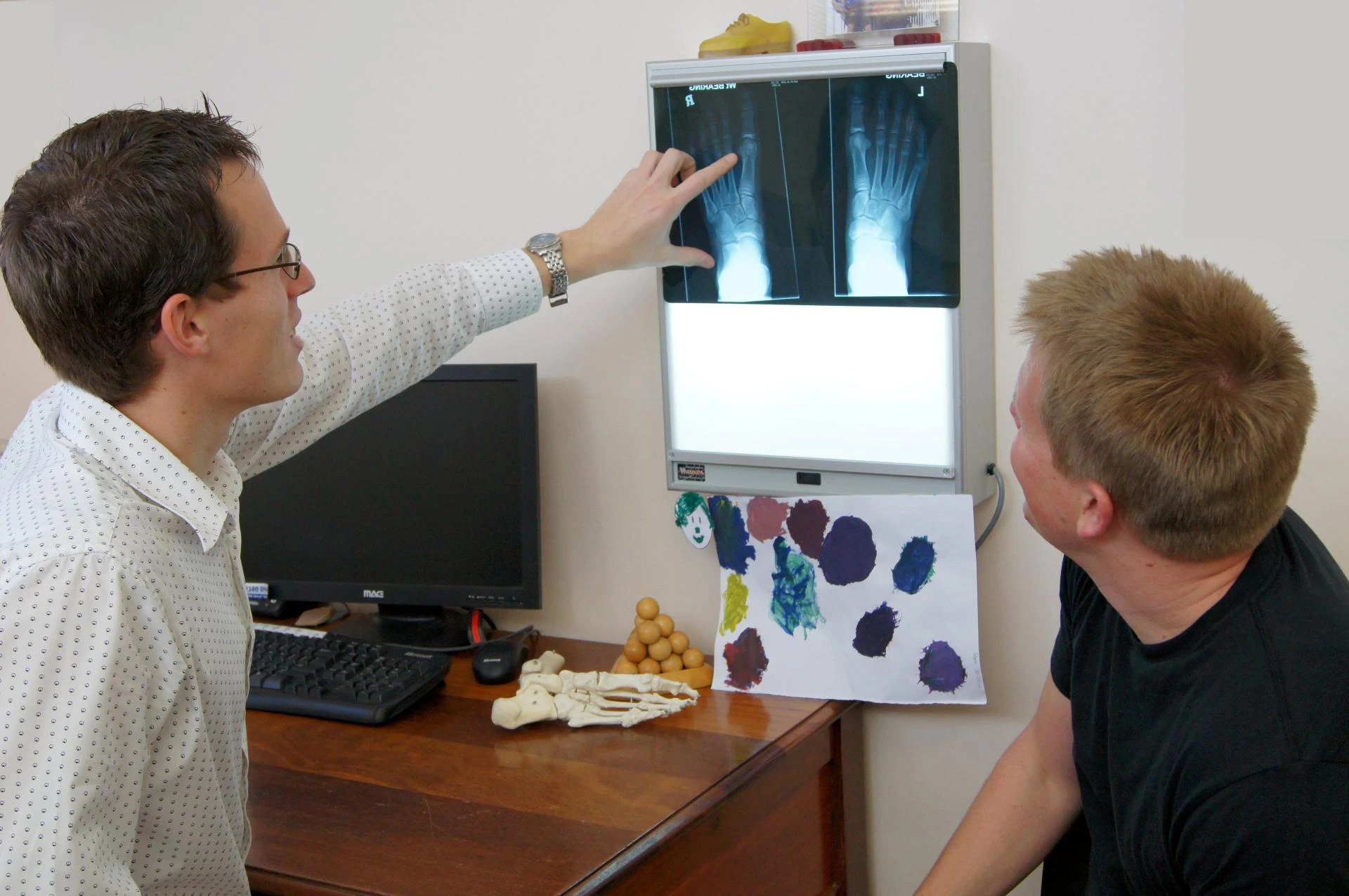 What is the Difference Between a Foot Doctor and a Podiatrist?