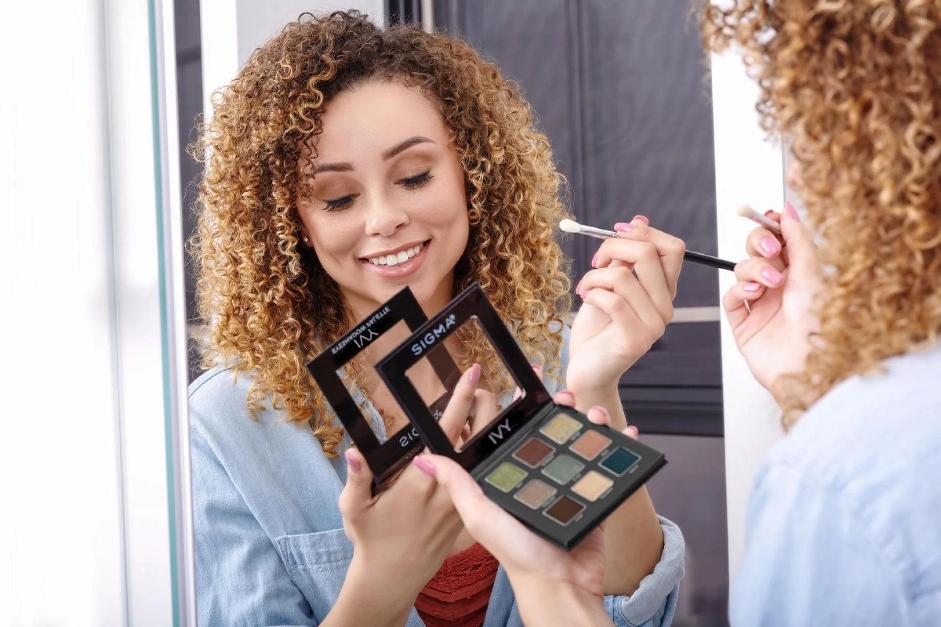 4 Shades to Feature in Your Eye Makeup Looks This Fall