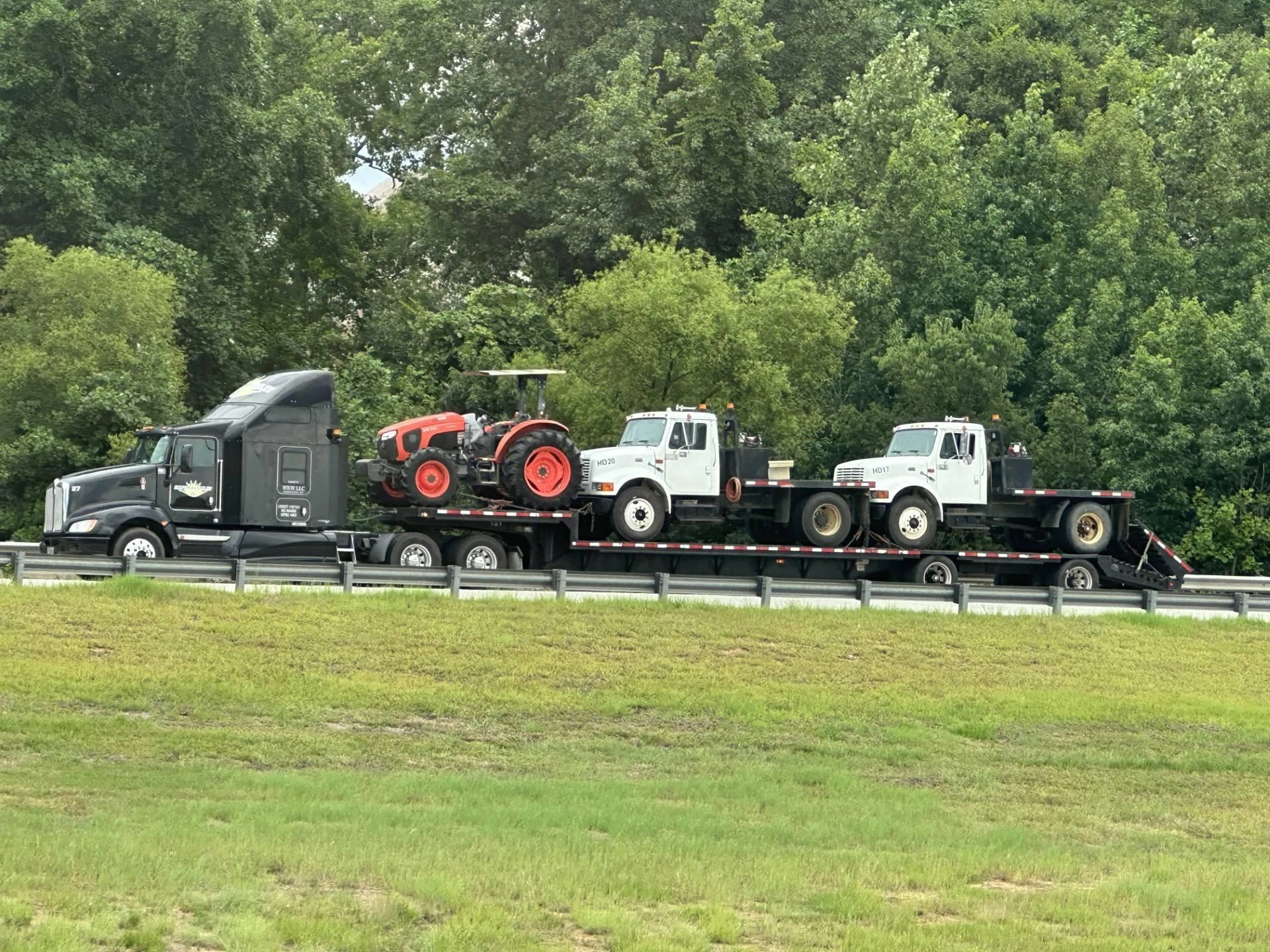 Stress-Free Car Shipping in Los Angeles with BKK Transport