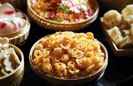 Famous Indian Sweets &amp; Snacks : Delivered to home