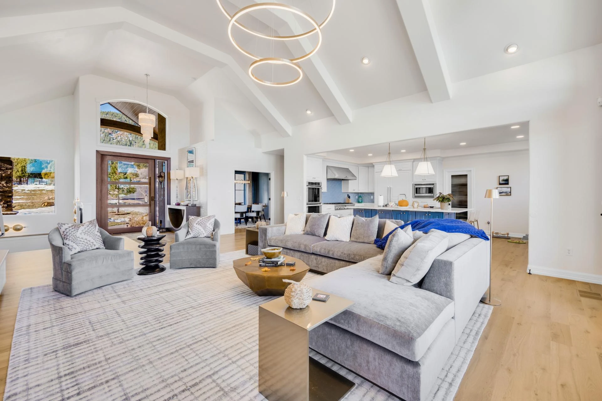 What Does ‘Design-Build’ Really Mean for Your Remodel? 