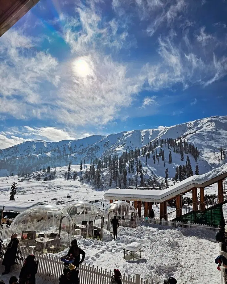 Don’t Miss Out – Secure Your Gulmarg Tour Package for an Unforgettable Trip