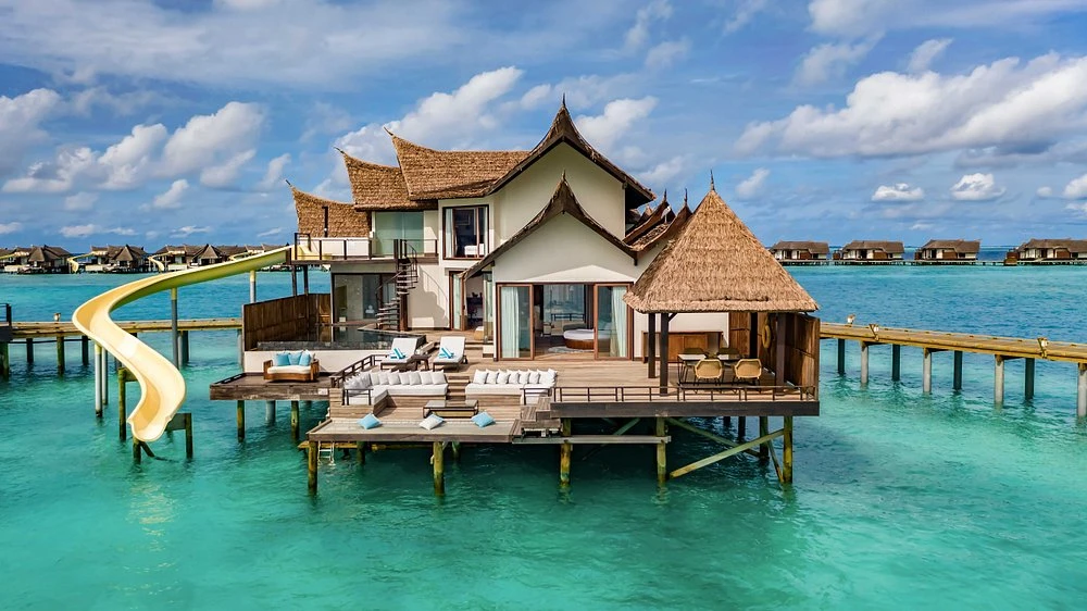 Couples’ Guide to Experiencing a Maldives Water Villa