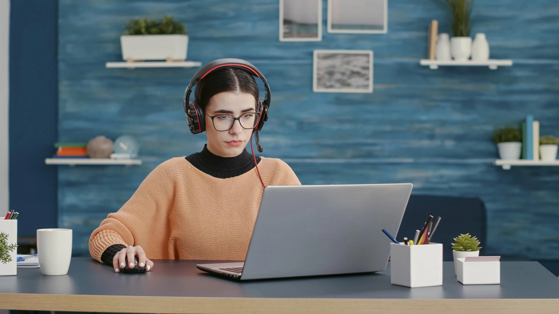 Avoid These 7 Mistakes When You Hire Someone for Class Help