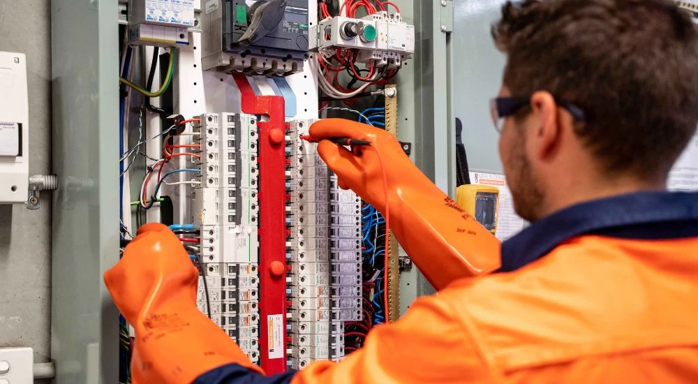 Top 10 Mistakes Applicants Make When Applying for an Electrical Contractor License