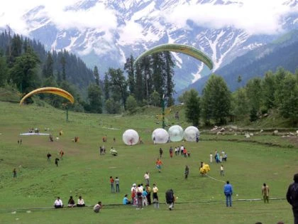 Best Family Package Tour Himachal – Explore the Beauty of Himachal with Your Loved Ones