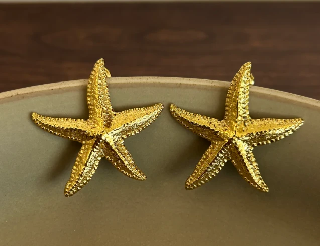 Why Stainless Steel Earrings Are a Must-Have in Your Jewelry Box