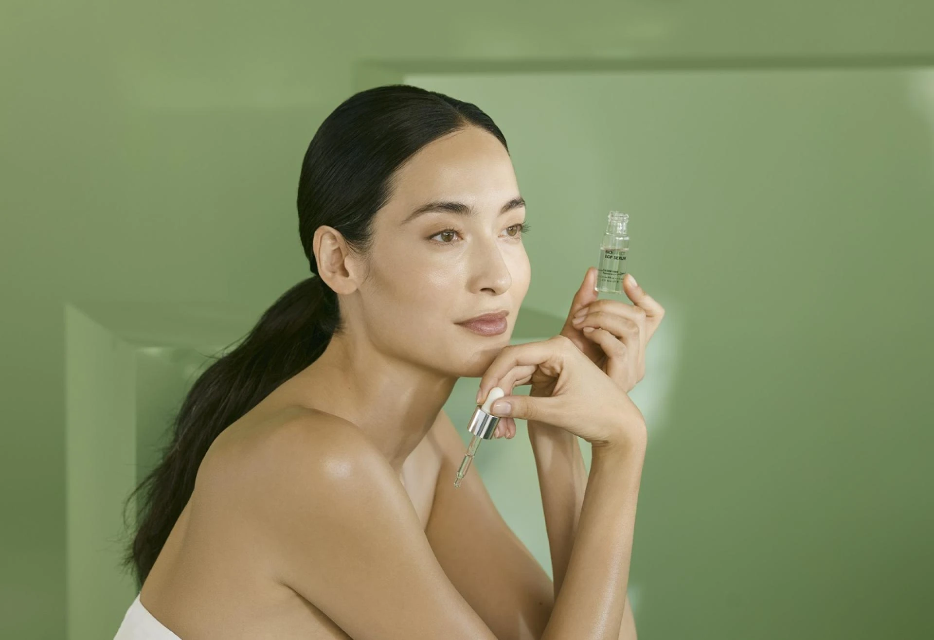 5 Tips to Take Care of Your Under-Eye Skin After Microneedling