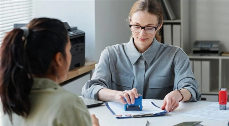 Top 10 Tips for Working Effectively With Visa Consultants