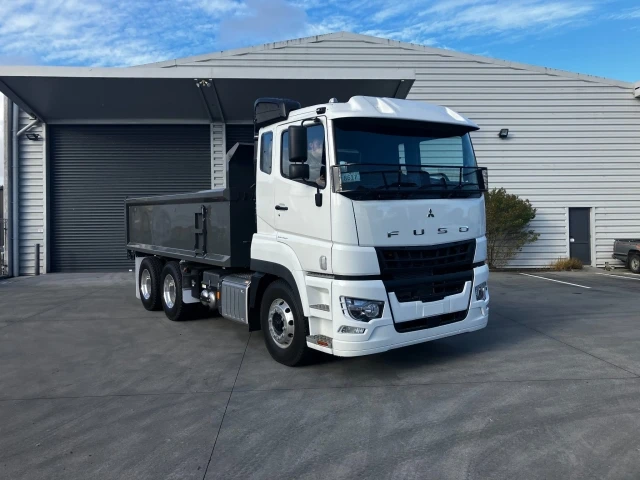 Everything You Need to Know About Buying a New FUSO Truck in NZ