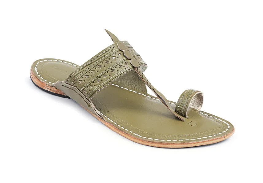 Sparkle Seaweed Kolhapuri Chappal: A Fusion of Tradition and Modern Flair