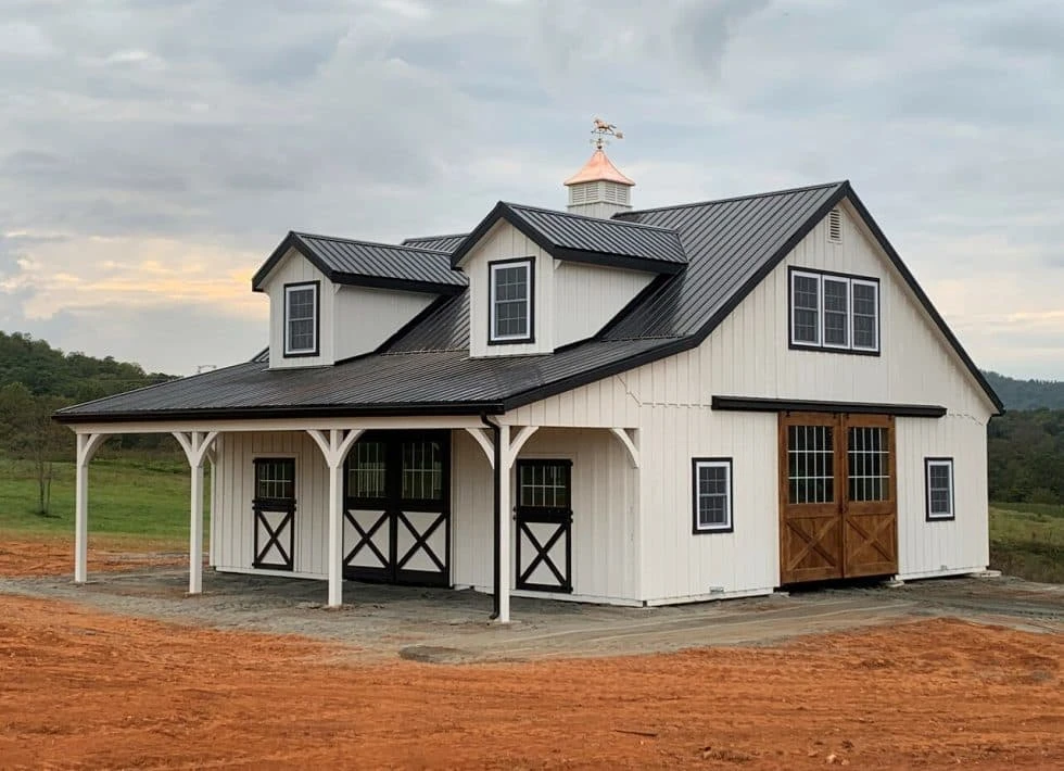 Why Horse Owners Prefer Experienced Horse Barn Contractors