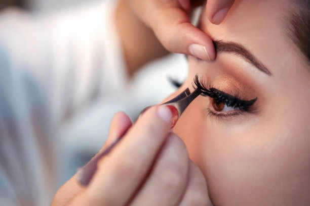 Looking for the Best Eyelash Extensions in Austin? Here’s What You Need to Know!