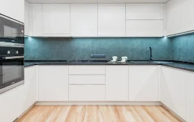 How Backsplash Services Can Instantly Upgrade Your Kitchen and Bathroom