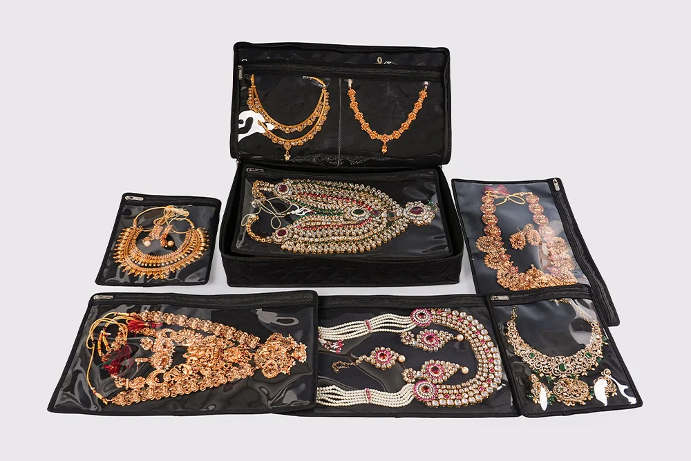 Why Are Jewellery Organiser Bags Essential for Everyday Use?