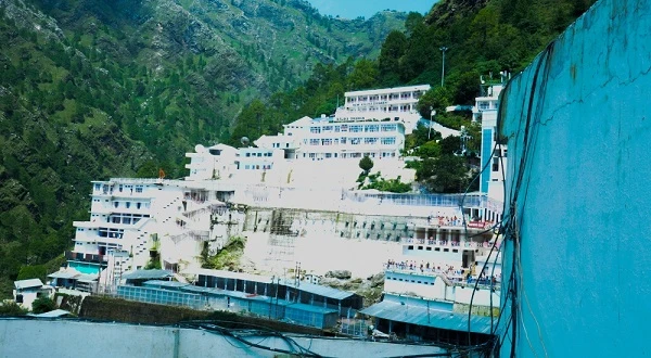 Top 7 Services Offered by Local Travel Agents