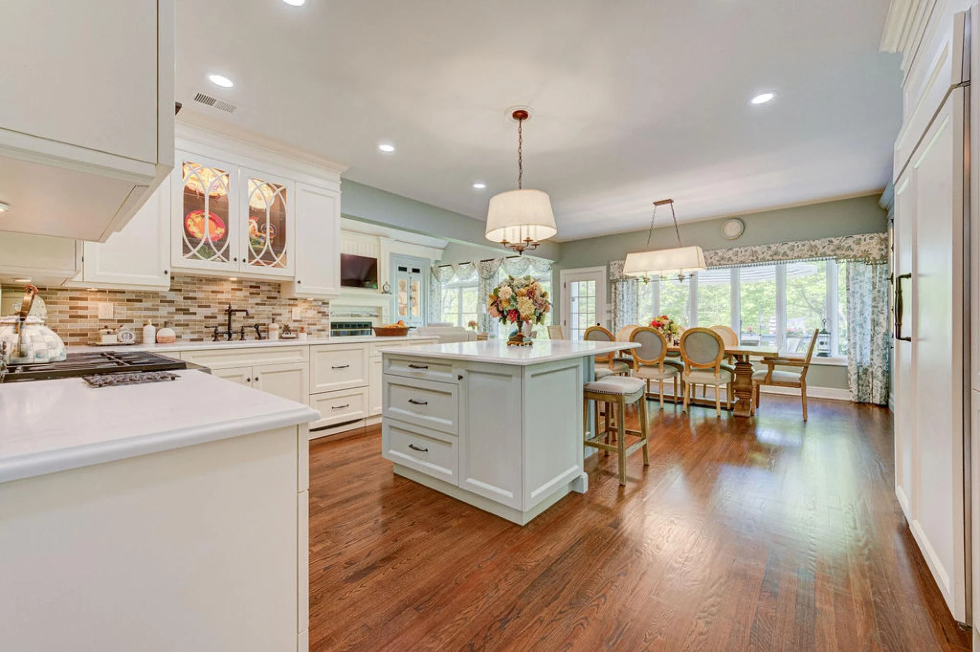Transform Your Backyard with Outdoor Kitchen Designs in New York