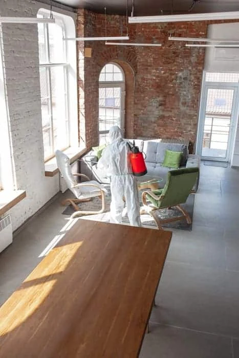 Why Every Business Needs Professional Commercial Cleaning in Bristol