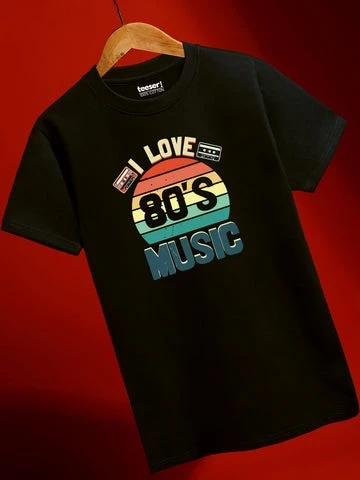 A Canvas of Style: Choosing the Right Printed T-Shirt for Every Occasion