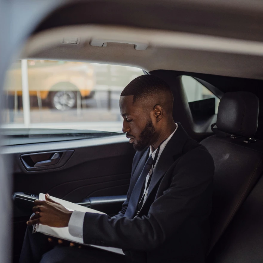 “Your Stress-Free Airport Ride Awaits: Experience Bright Choice Chicago Airport Car Service